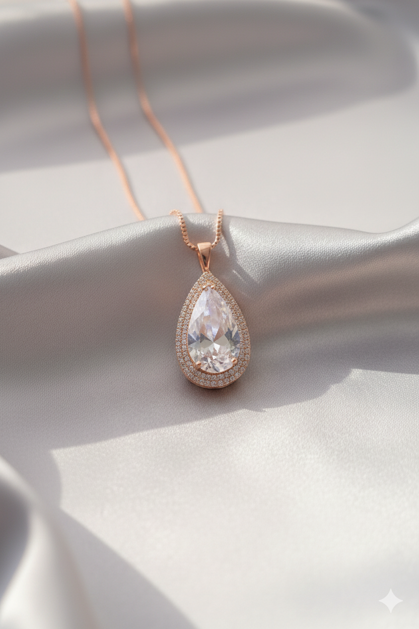 Ameza Halo Pendant